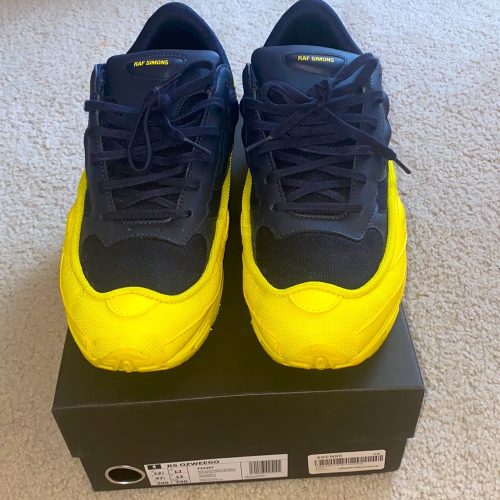 RAF Simmons x Adidas - RS Ozweegoa